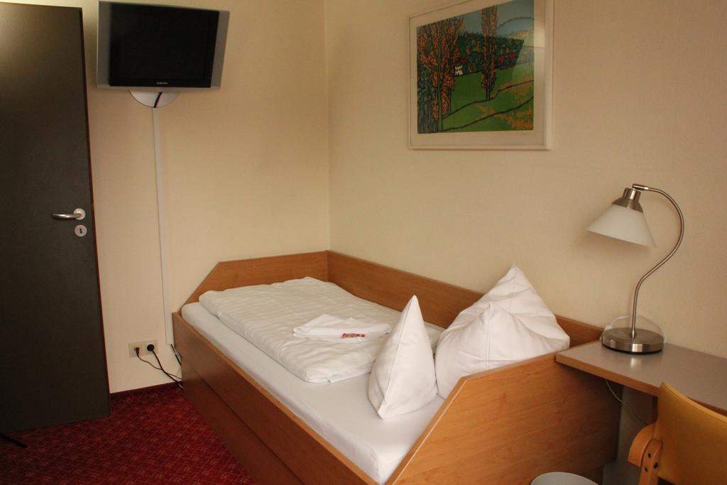 Hotel Traube Offenburg Ngoại thất bức ảnh